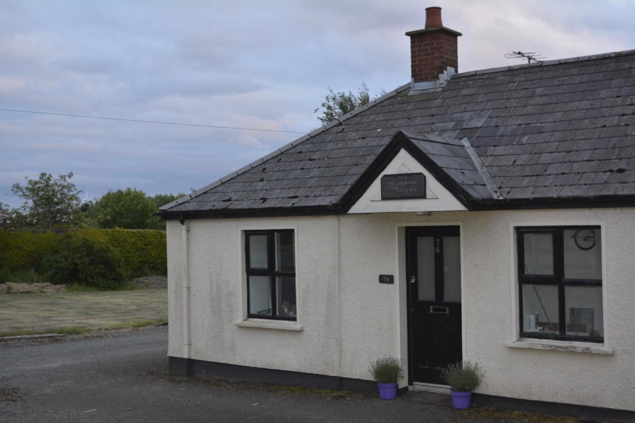 Ballyginny Cottage Maghera  エクステリア 写真
